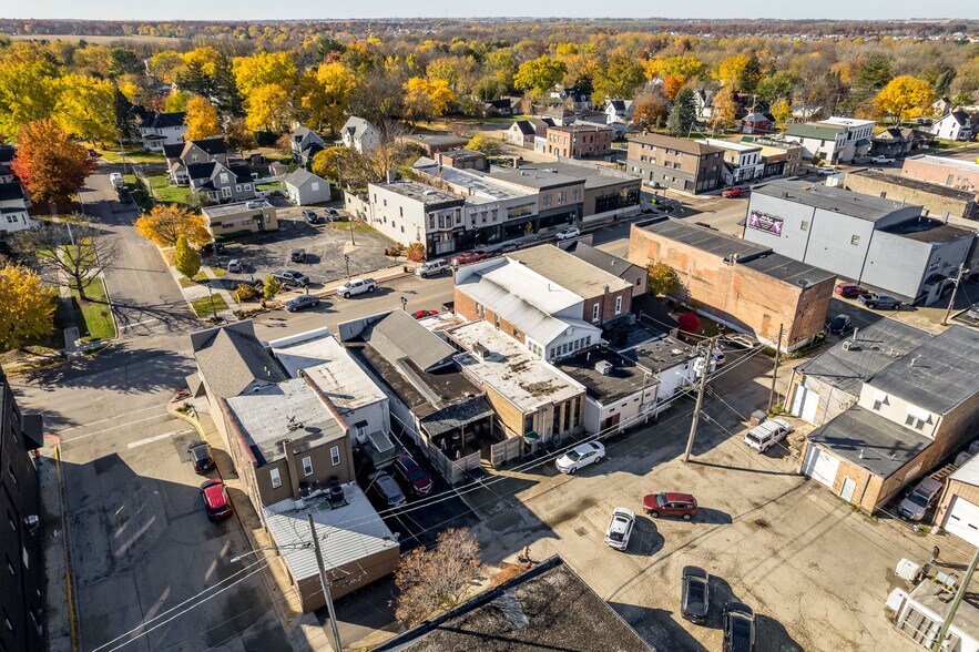 More Photos Of 209 W Main St, Genoa Bar For Sale