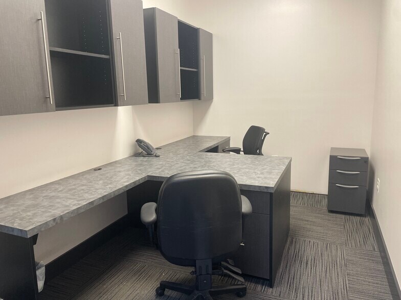 More Photos Of 7373 Comfort Inn Dr, Warrenton General Retail For Lease