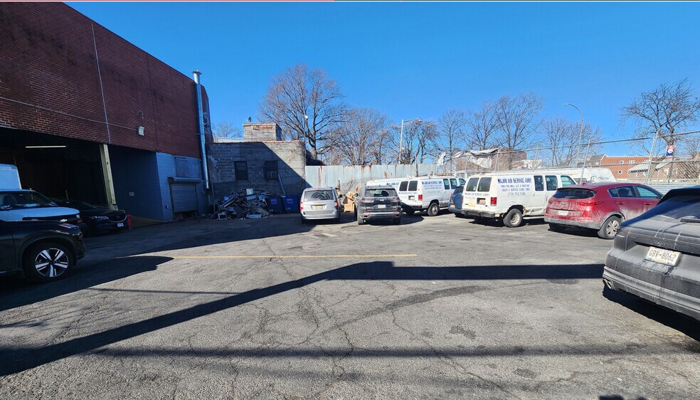 More Photos Of 2418 49th St, Astoria Manufacturing For Sale
