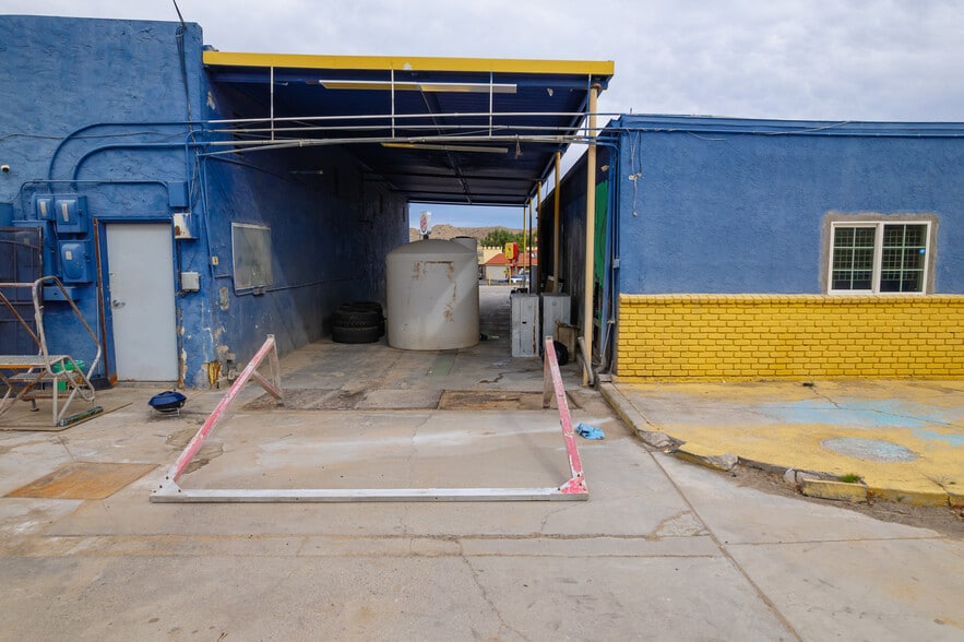 More Photos Of 1770 Highway 95, Bullhead City Specialty For Sale