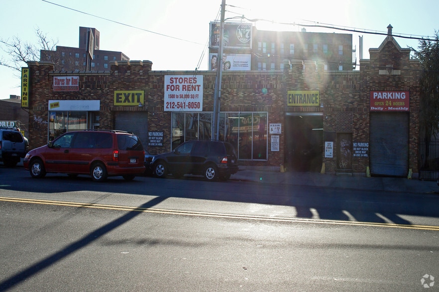 More Photos Of 1872 E Tremont Ave, Bronx Auto Dealership For Lease