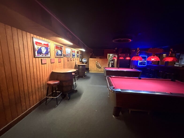 More Photos Of 160 Mayport Rd, Atlantic Beach Bar For Sale