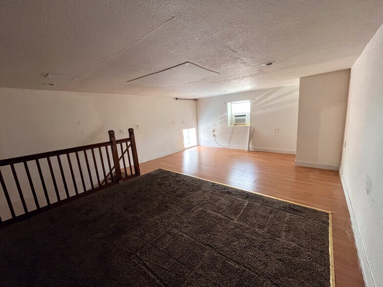 More Photos Of 106 E Tarpon Ave, Tarpon Springs Apartments For Lease