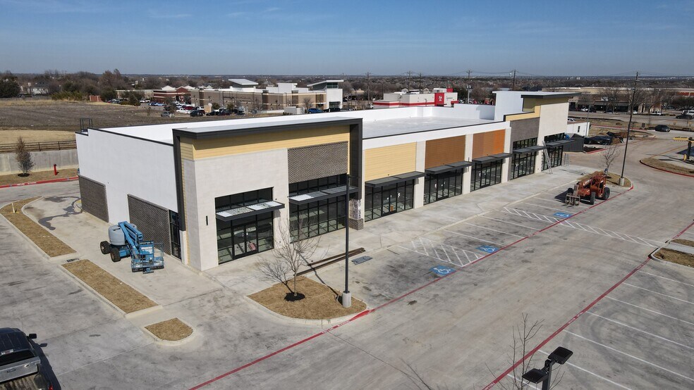 More Photos Of 101 North Custer Road, McKinney Unknown For Lease