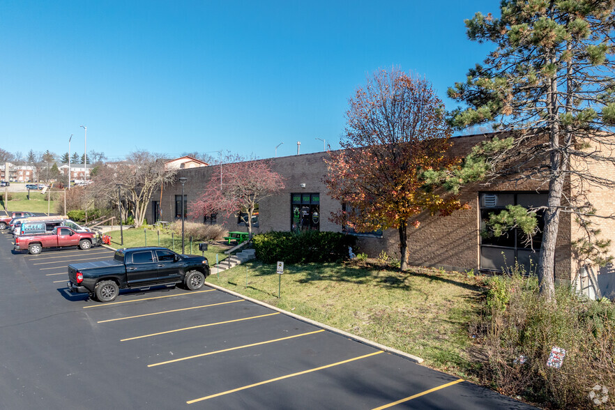 Primary Photo Of 1519 E Main St, St Charles Warehouse For Lease