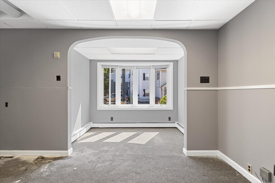 More Photos Of 52 Highland St, Worcester Office For Lease