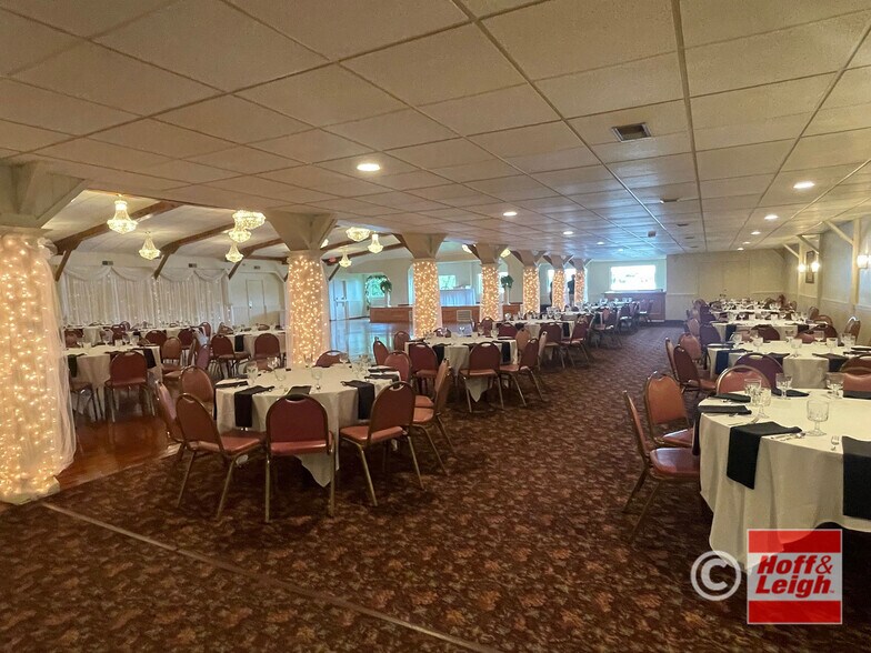 More Photos Of 1200 Main St, Lakemore Lodge Meeting Hall For Lease