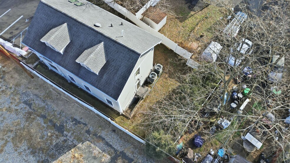 More Photos Of 2932 Vauxhall Rd, Vauxhall Office For Sale