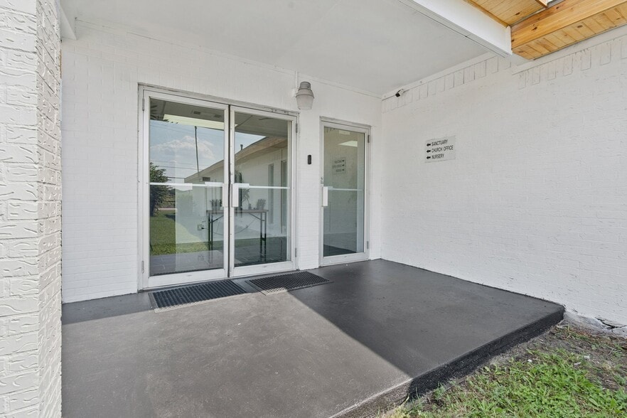 More Photos Of 200 Carr Ln, Duncanville Religious Facility For Sale