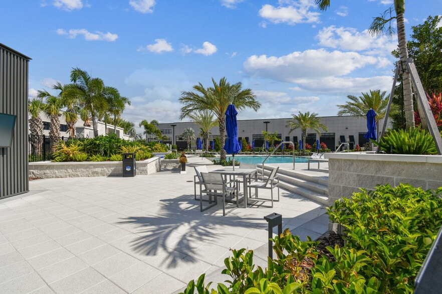 More Photos Of 6500 Motor Enclave Way, Tampa Racetrack For Sale
