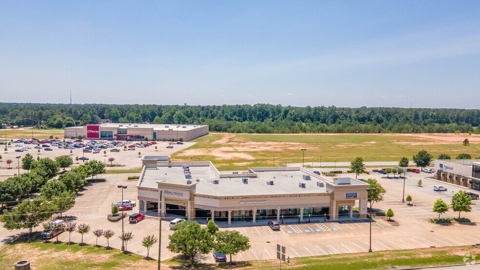 More Photos Of Teas Rd & I-45, Conroe Unknown For Lease