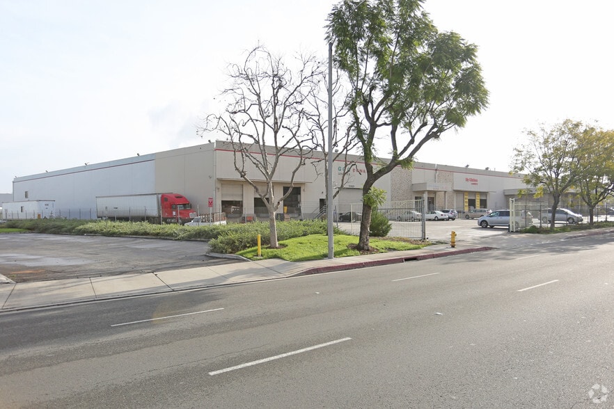 Primary Photo Of 15929-15939 E Valley Blvd, City Of Industry Warehouse For Lease