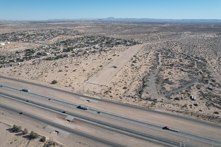 More Photos Of 15381 Gateway West Blvd, Socorro Land For Sale