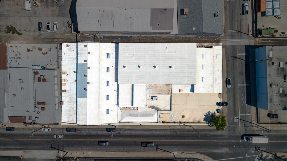 More Photos Of 2049-2053 E 38th St, Vernon Warehouse For Sale