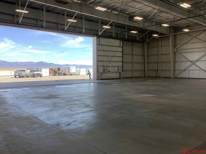 More Photos Of 5649 S Avery Cir, Mesa Airplane Hangar For Sale