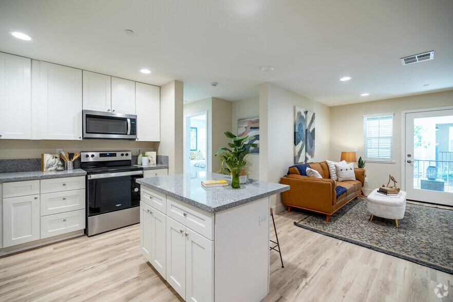 More Photos Of 2531 W Rumble Rd, Modesto Apartments For Sale