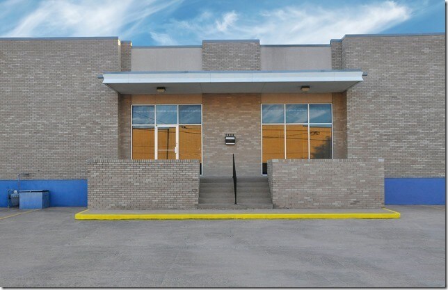 More Photos Of 2630 Andjon Dr, Dallas Distribution For Lease