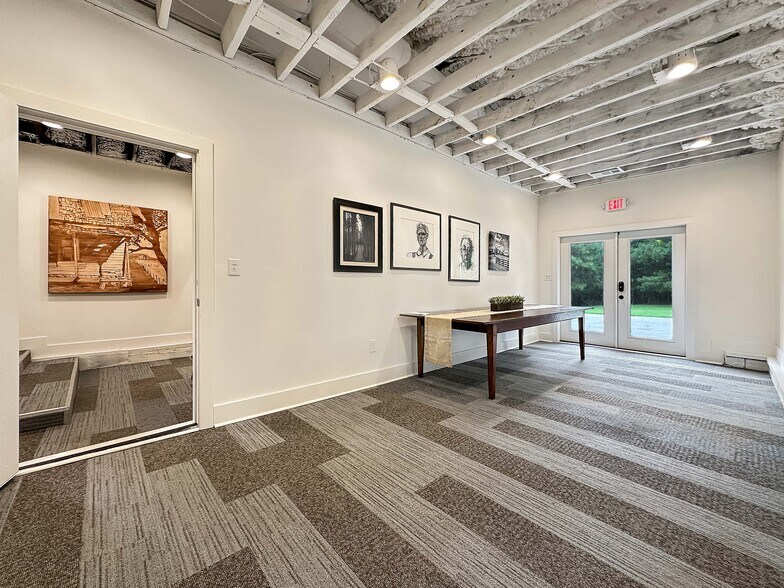 More Photos Of 8400 Atlanta Newnan Rd, Chattahoochee Hills Lodge Meeting Hall For Sale