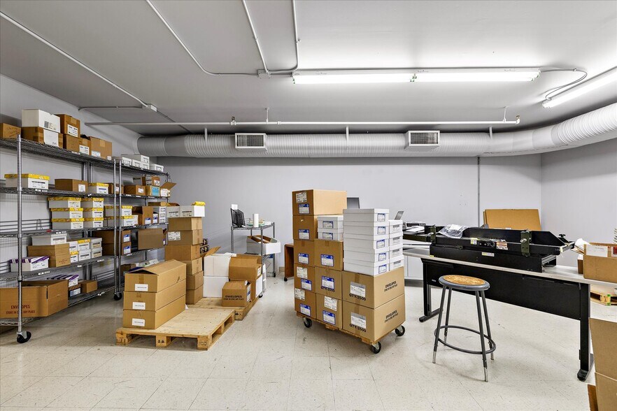 More Photos Of 21021 66th Ave W, Lynnwood Manufacturing For Sale