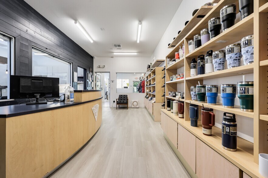 More Photos Of 2000 Windy Ter, Cedar Park Warehouse For Sale