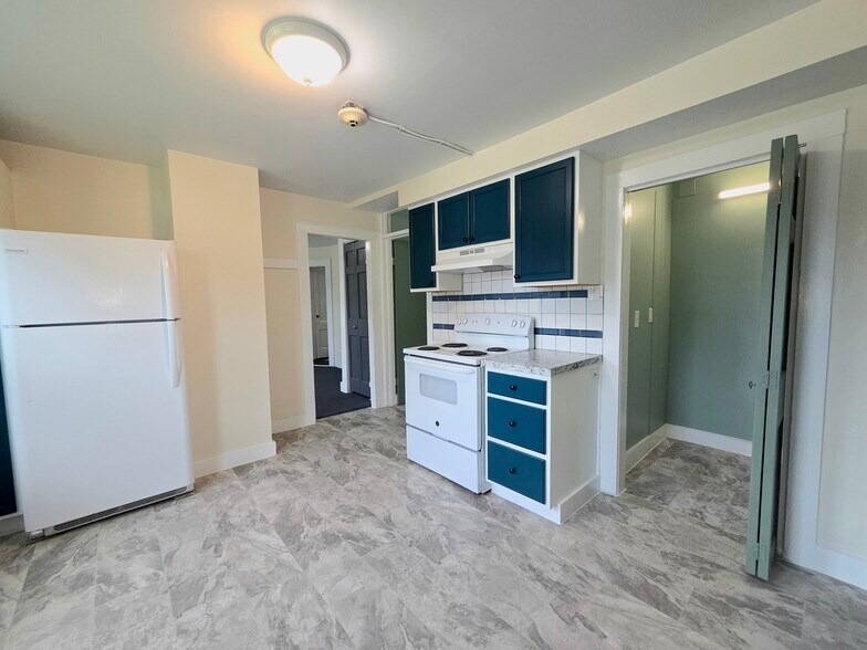 More Photos Of 8 Highview Ave, Hope Valley Apartments For Sale