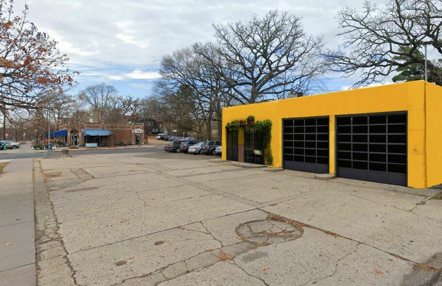More Photos Of 2810 E 50th St, Minneapolis Auto Repair For Lease