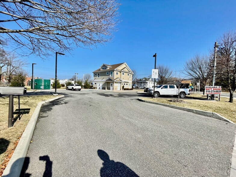 More Photos Of 590 Patchogue Rd, Port Jefferson Station Office For Sale
