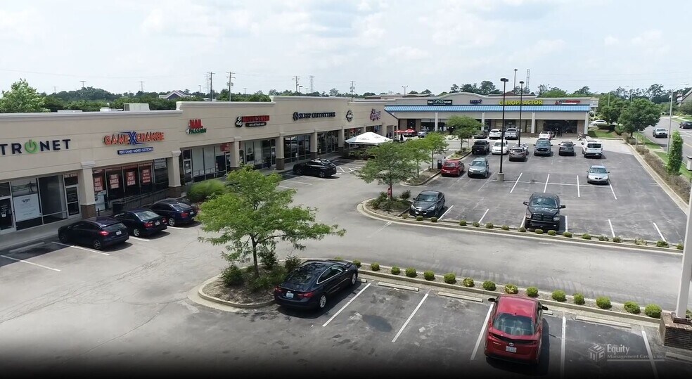 More Photos Of 130 W Tiverton Way, Lexington Unknown For Lease