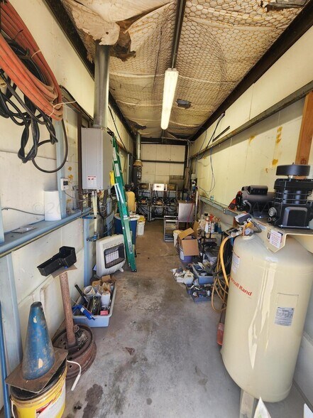 More Photos Of 2001 E Oklahome Ave, Wheeler Carwash For Sale