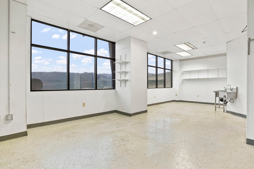 More Photos Of 35715 US Hwy 40, Evergreen Light Manufacturing For Lease