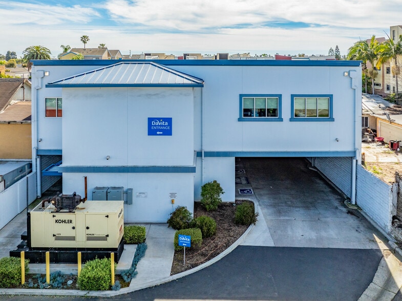 More Photos Of 4223 E Anaheim St, Long Beach Medical For Sale