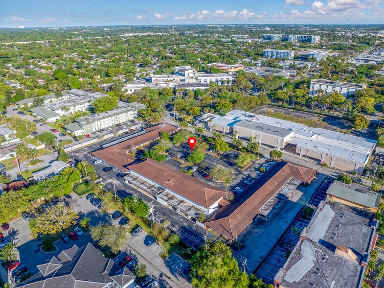 More Photos Of 4100 S Hospital Dr, Plantation Medical For Sale