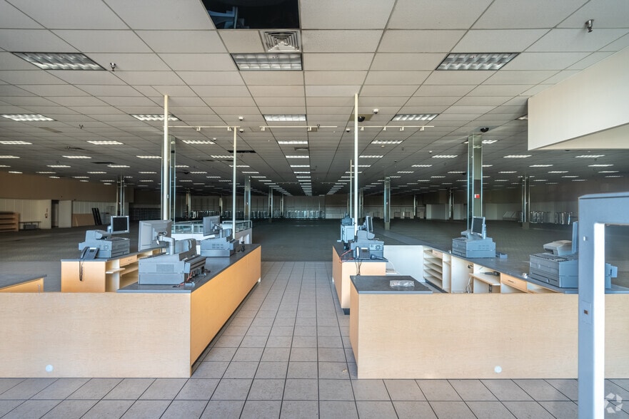 More Photos Of 10932-11098 Foothill Blvd, Rancho Cucamonga Unknown For Lease