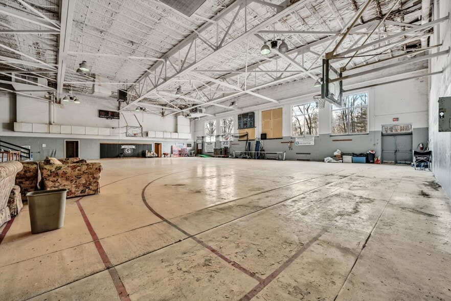 More Photos Of 15 Alliance St, New Philadelphia Rehabilitation Center For Sale