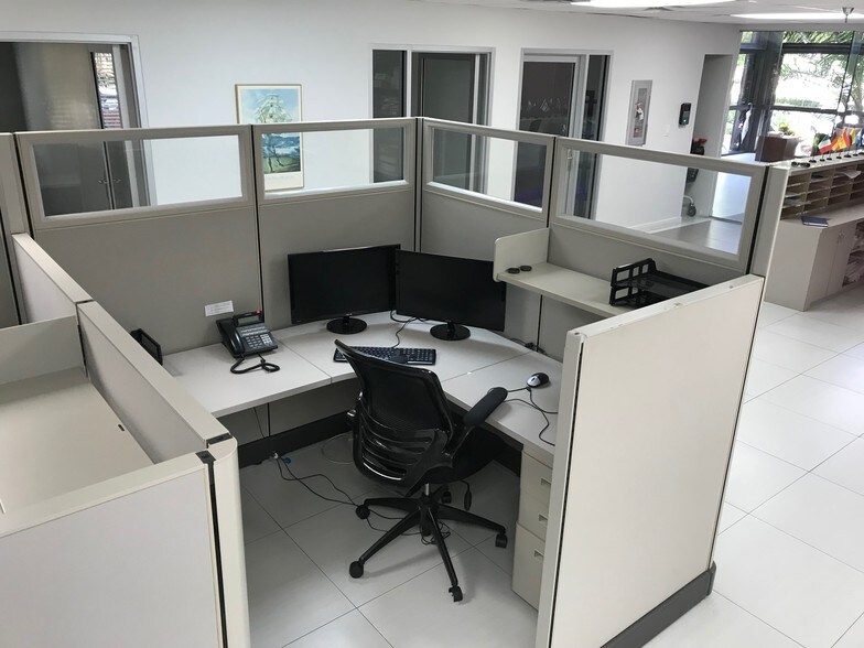More Photos Of 3325 NW 70th Ave, Miami Coworking Space