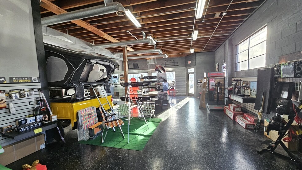 More Photos Of 1406 Tennant Way, Longview Freestanding For Sale