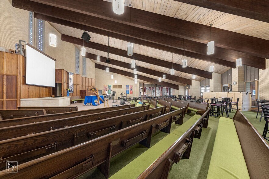 More Photos Of 3600 W 79th St, Chicago Religious Facility For Sale