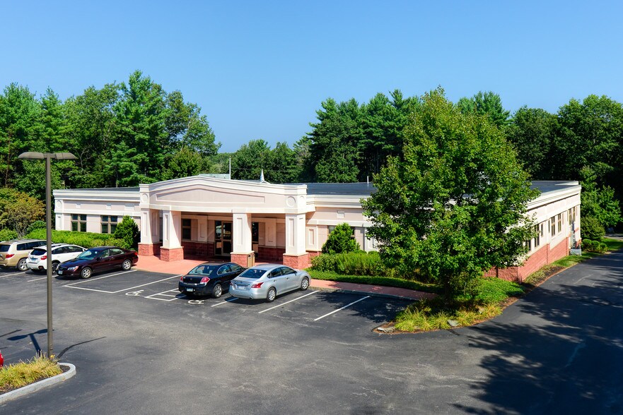 More Photos Of 755 Banfield Rd, Portsmouth Office For Lease