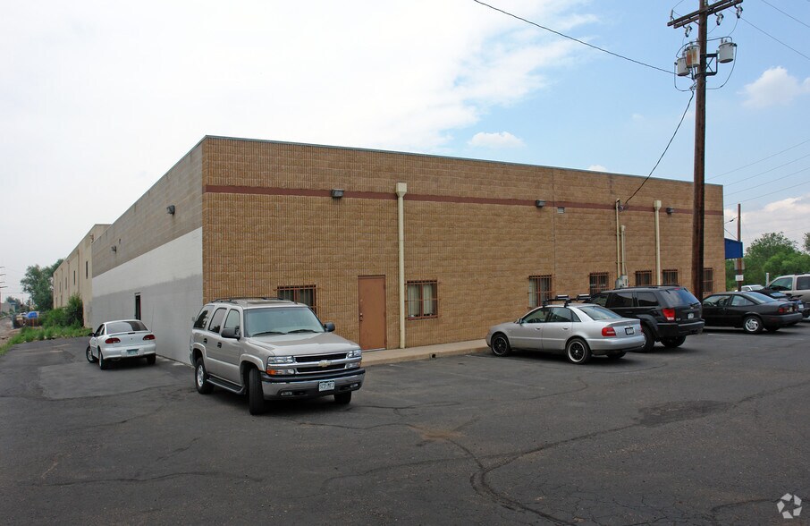 More Photos Of 1495 S Platte River Dr, Denver Manufacturing For Sale