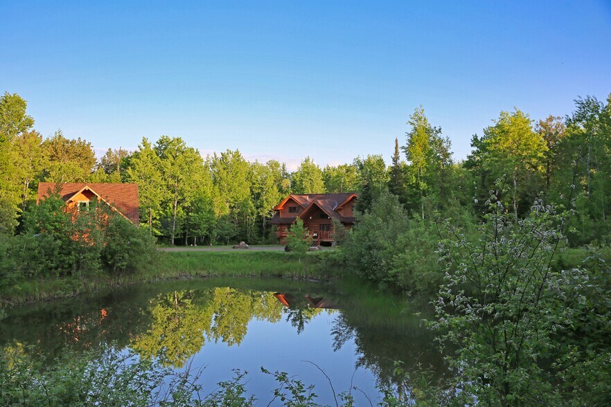 More Photos Of 465 Westover Rd, Two Harbors Specialty For Sale