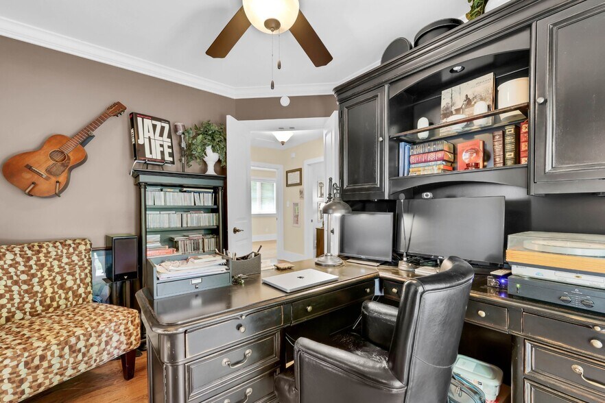 More Photos Of 451 Rossview Rd, Clarksville Office For Sale