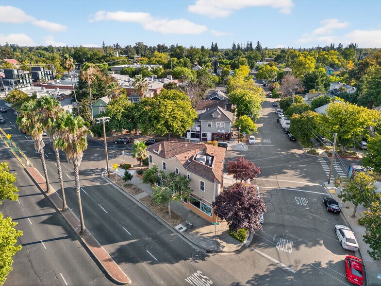 More Photos Of 3300 Broadway St, Sacramento Storefront Retail Office For Lease