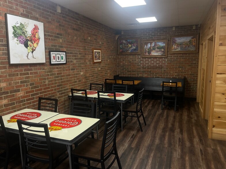 More Photos Of 1725 N Limestone St, Gaffney Restaurant For Sale