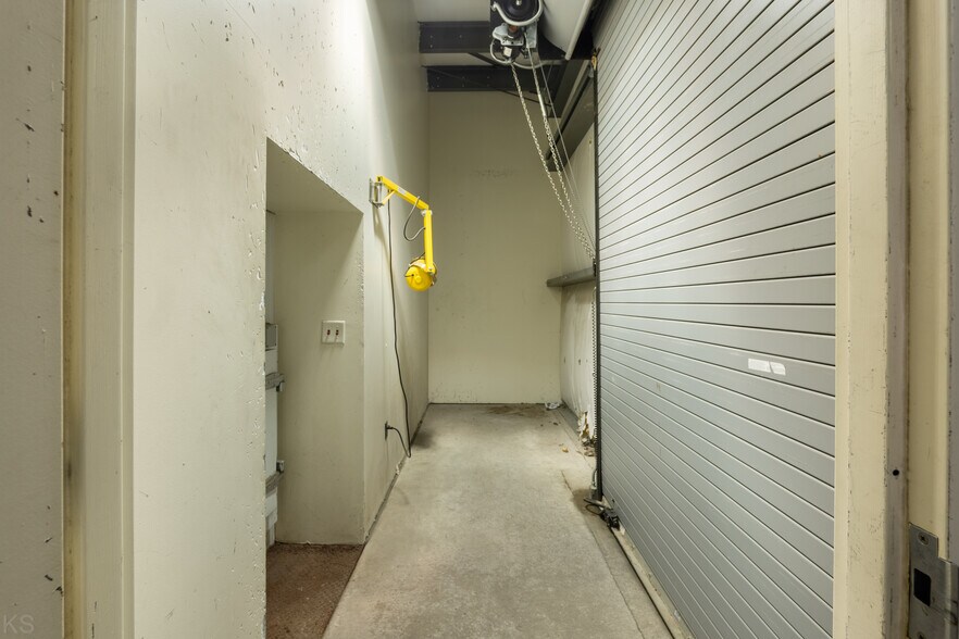 More Photos Of 3702 Hy Point Blvd, Rolla Industrial For Sale