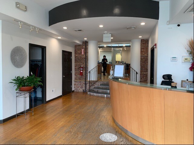 More Photos Of 133 Hillside Pl, Eastchester Apartments For Lease