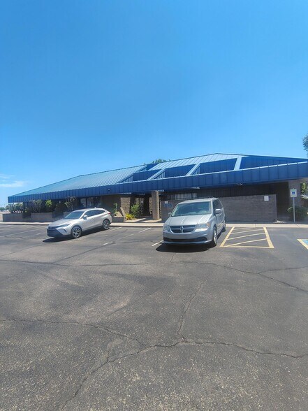 More Photos Of 145 E University Dr, Mesa Office For Lease