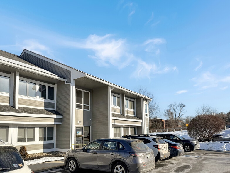 More Photos Of 12-14 Stiles Rd, Salem Office For Sale