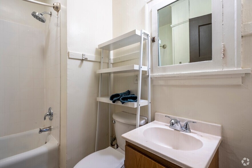 More Photos Of 2821 Monroe St, Madison Apartments For Sale