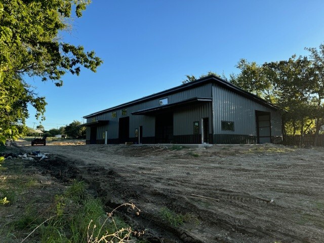 Primary Photo Of 1401 Ranger Hwy, Weatherford Warehouse For Lease