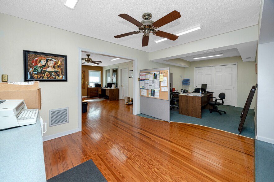 More Photos Of 14385 Walsingham Rd, Largo Office For Sale